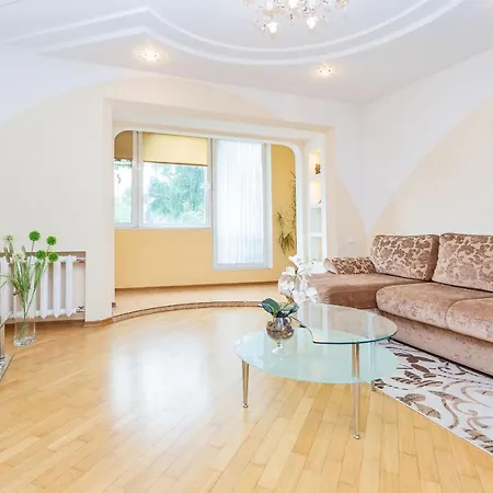 Apartament Dollar House