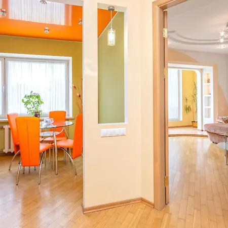 Dollar House * Mińsk